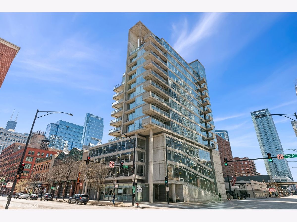 Condominiums Sold Contemporaine Chicago Illinois, 201 Grand