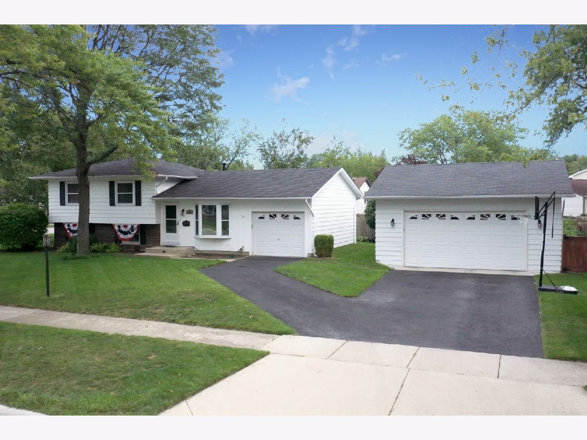 Homes & Townhomes Sold Heatherlea Palatine Illinois, 1023 Goldengate