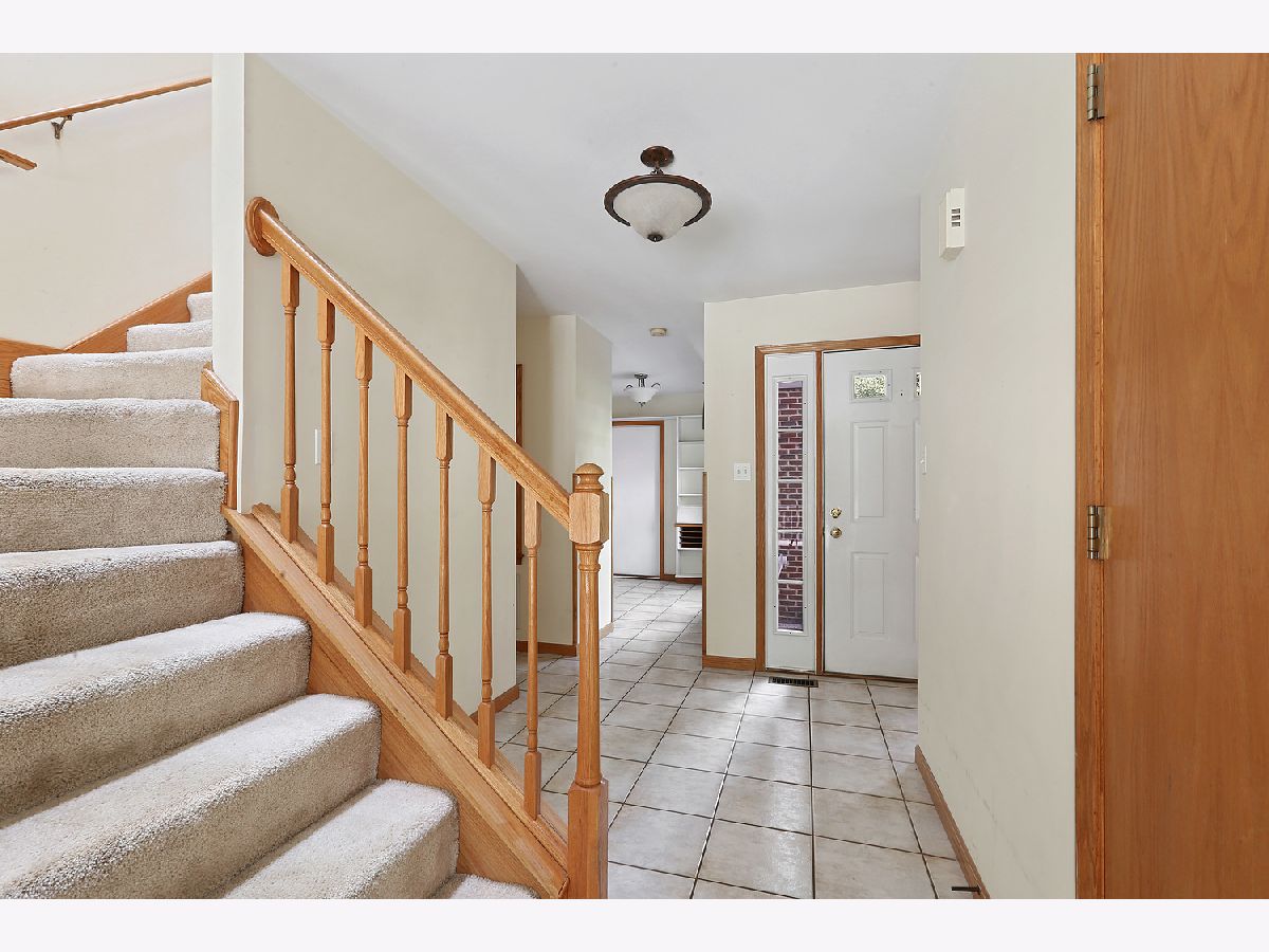 Townhomes & Condos & Homes Sold Willow Creek Willow Springs Illinois