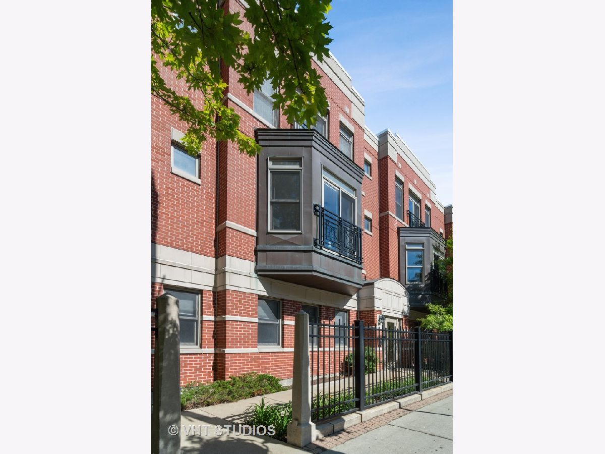 Condominiums Sold West University Village Chicago Illinois, 1421 Halsted