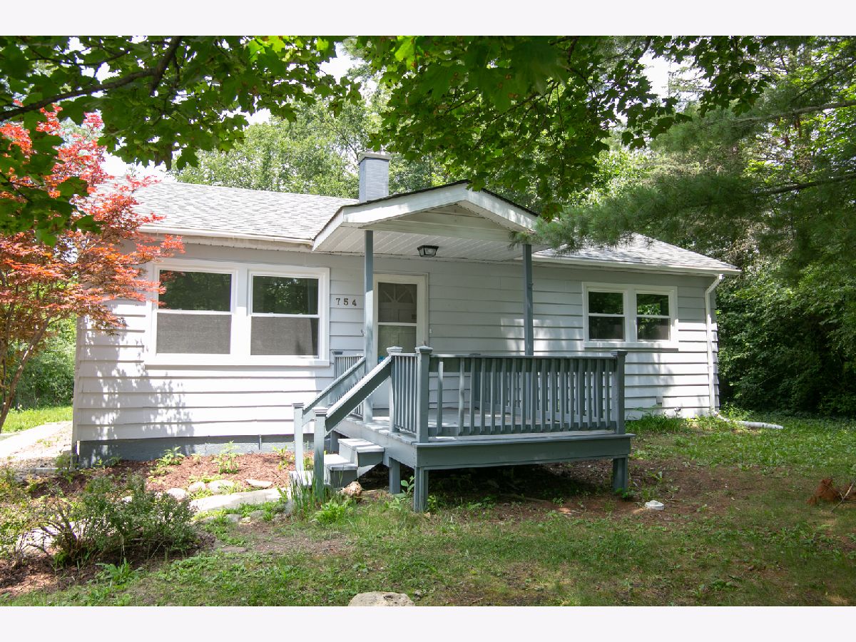 Homes Sold Calumet Gardens Crete Illinois, 754 Louella