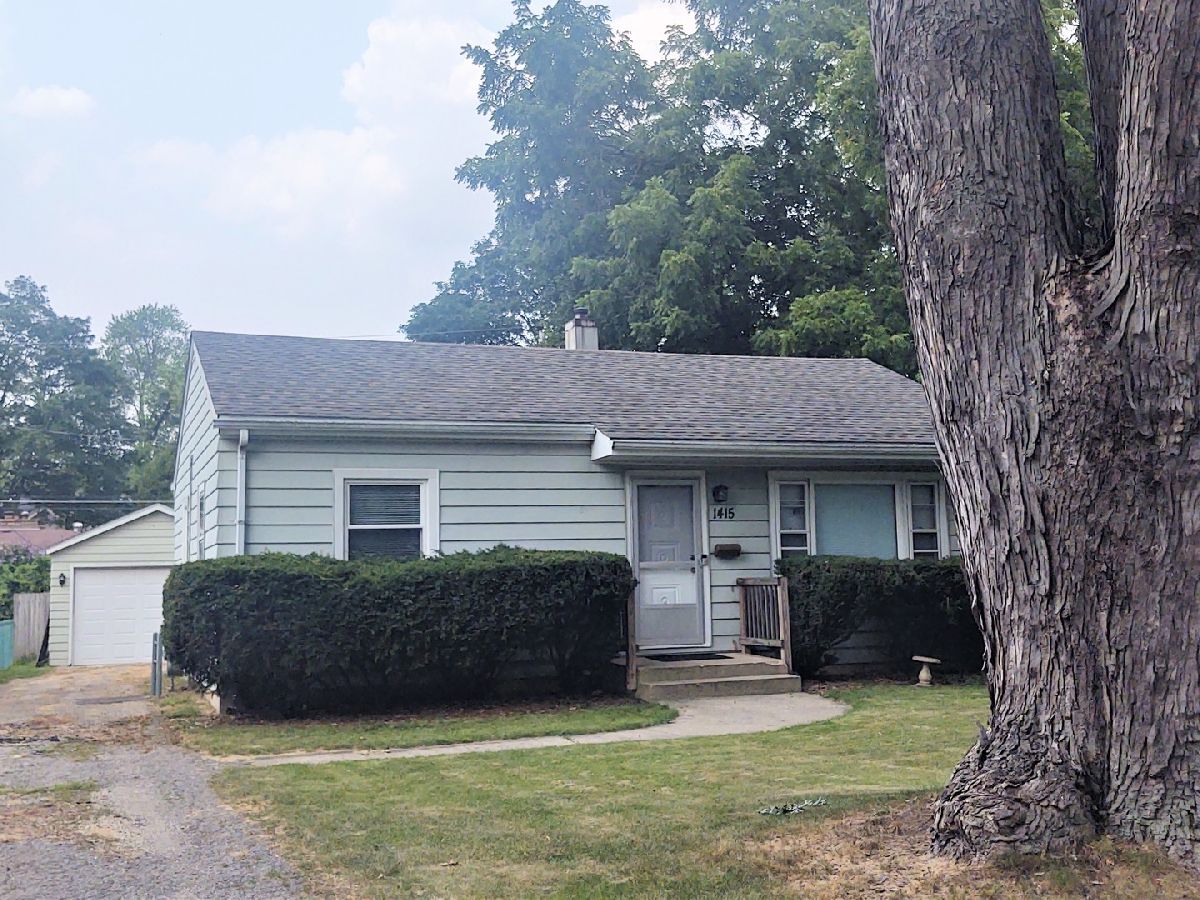 Homes Rented Naperville Heights Naperville Illinois, 1415 Main