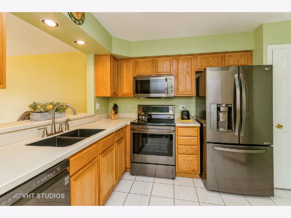 Townhomes Sold Sherwood Commons Bolingbrook Illinois, 365 Lakeview