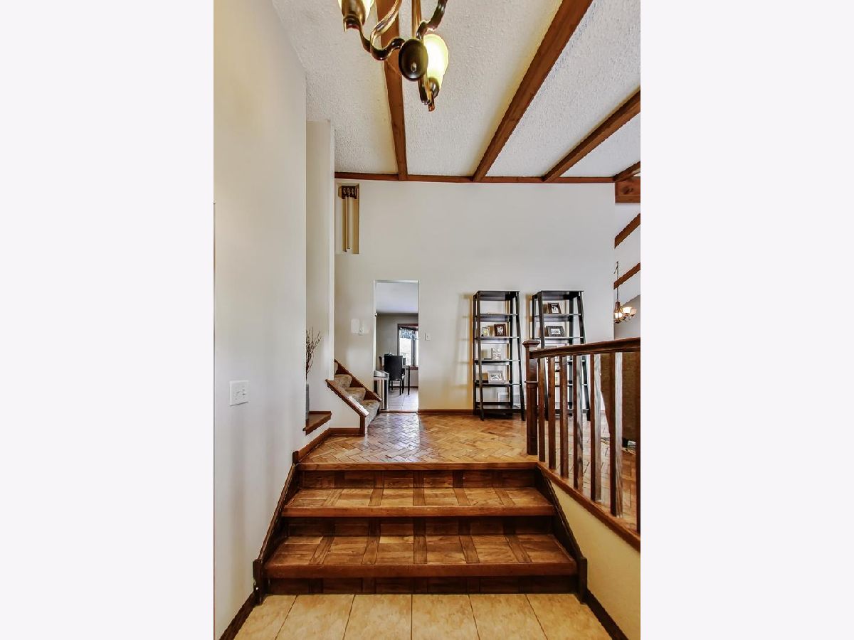 Homes Sold La Grande Vista Oak Forest Illinois, 15604 Rob Roy