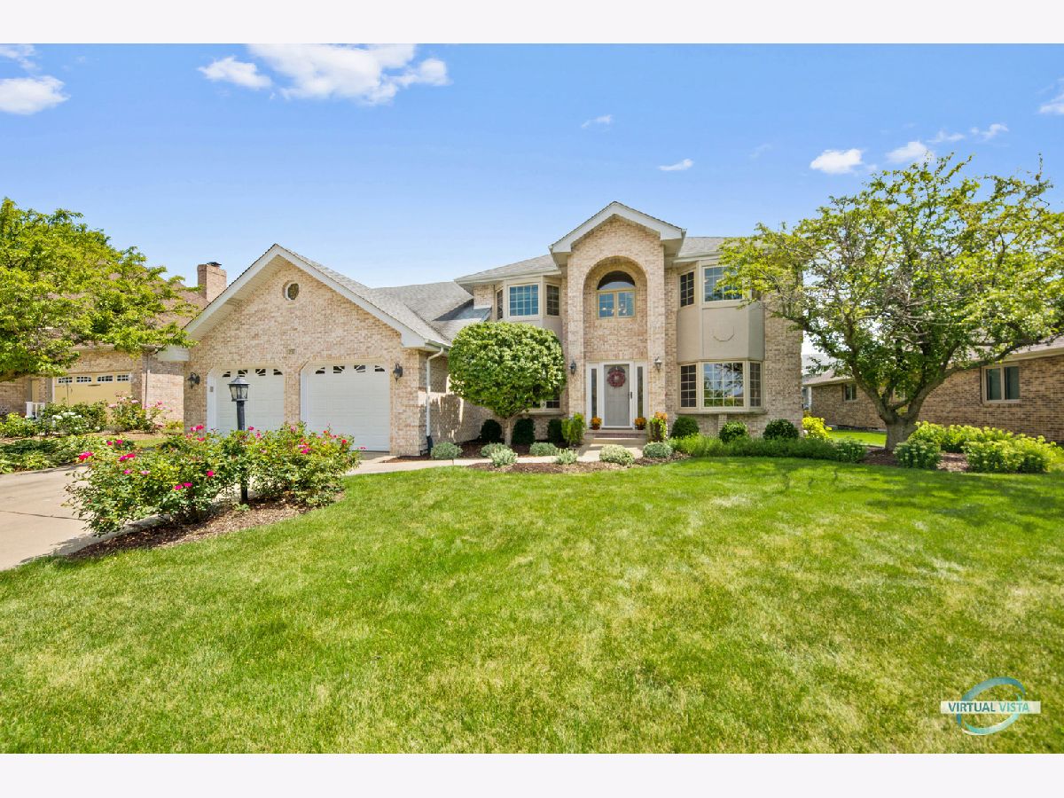 Homes Sold Eaglecrest Estates Lemont Illinois, 1237 Eagle Crest