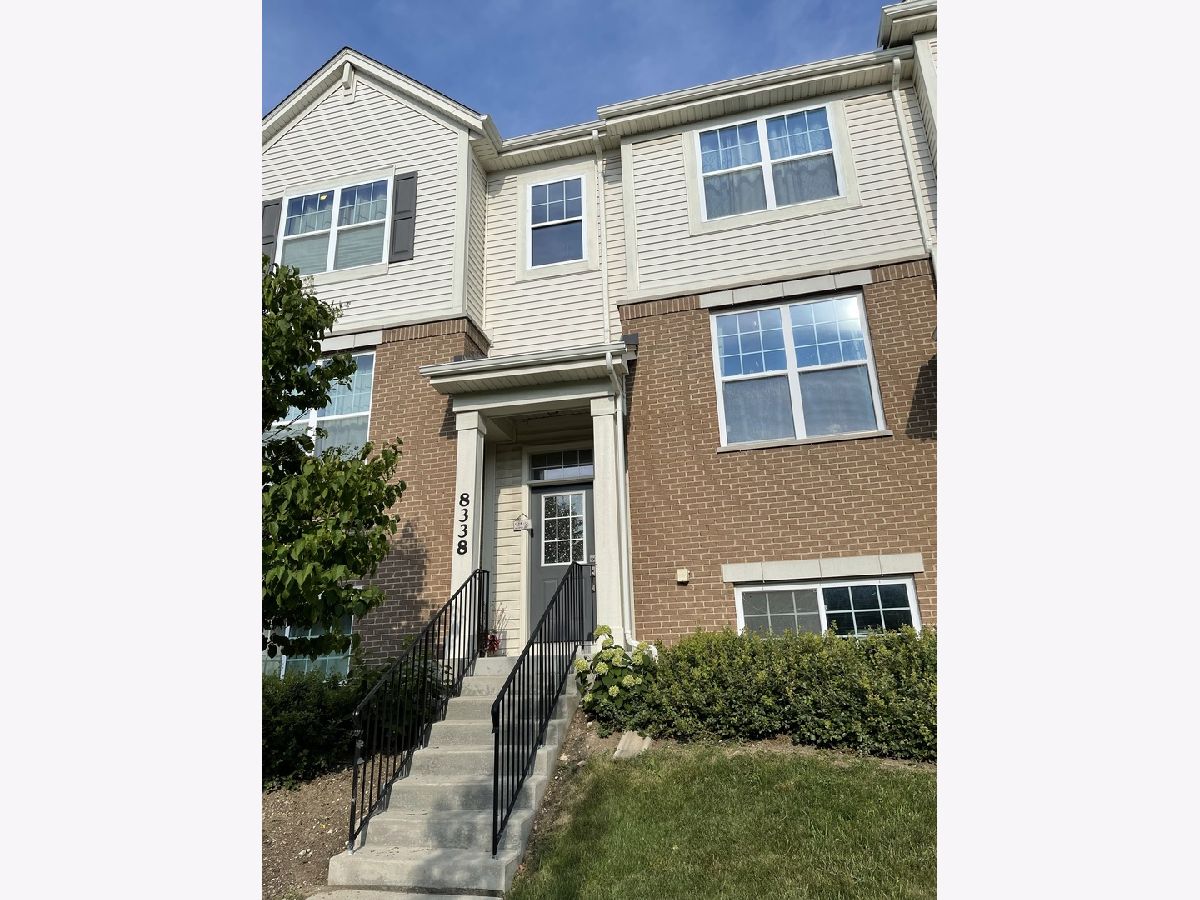 Townhomes Sold Lexington Station Morton Grove Illinois, 8338 Concord