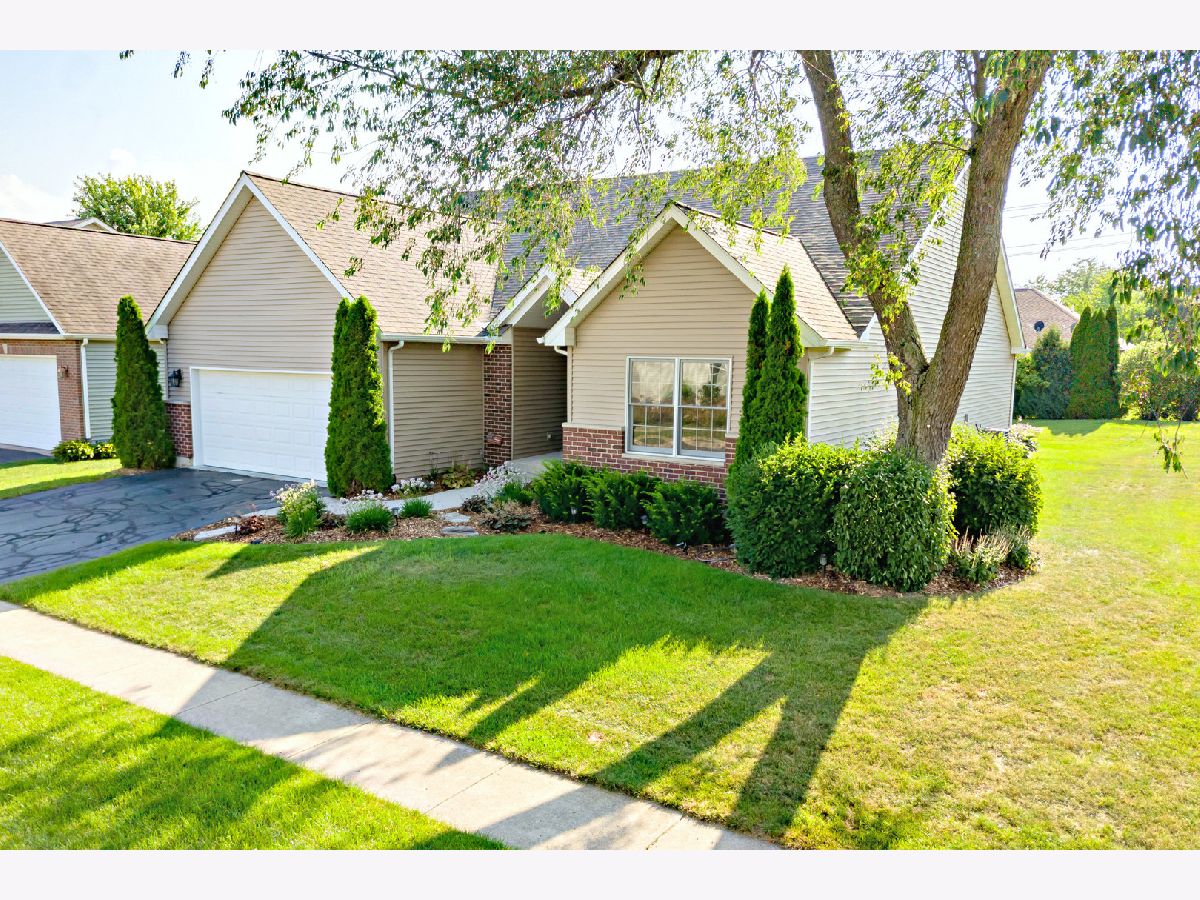 Homes Sold Country Ridge Woodstock Illinois, 1270 Sandpiper