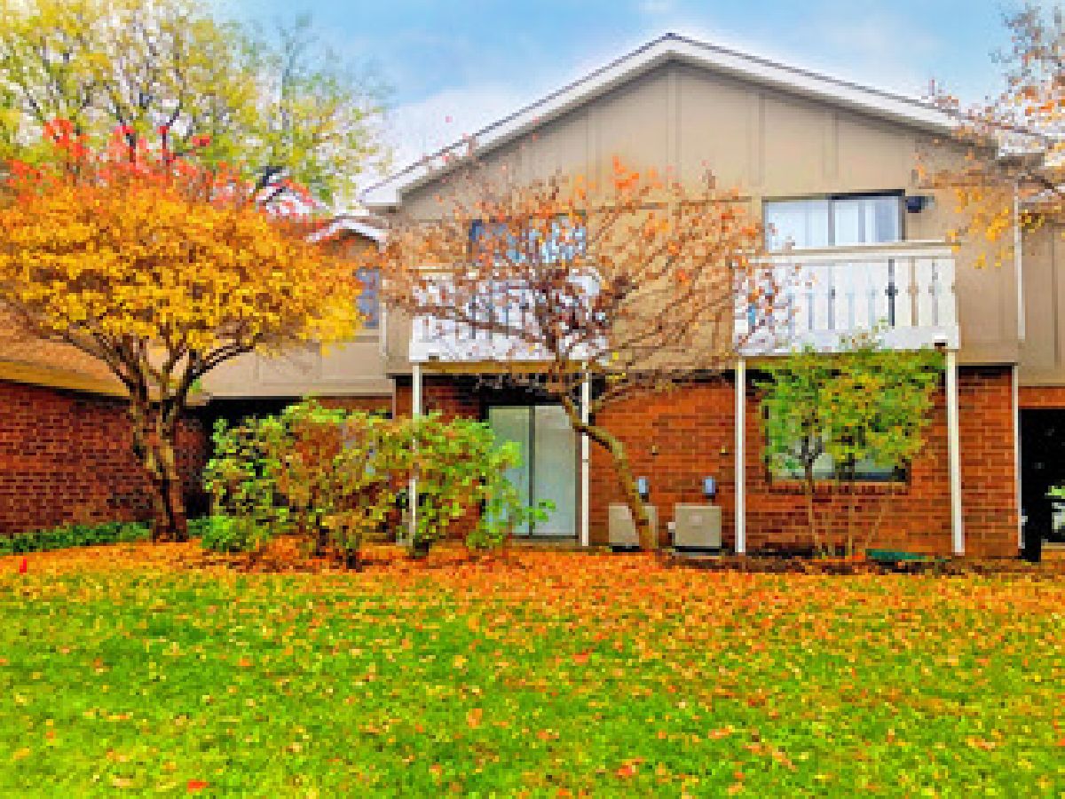 Townhomes & Condos & Homes Rented Brandywine Crystal Lake Illinois, 445 Brandy