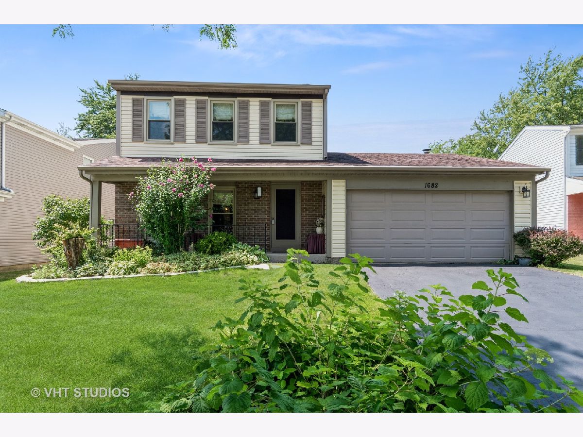 Homes Sold Hunters Run Aurora Illinois, 1682 Trafalgar