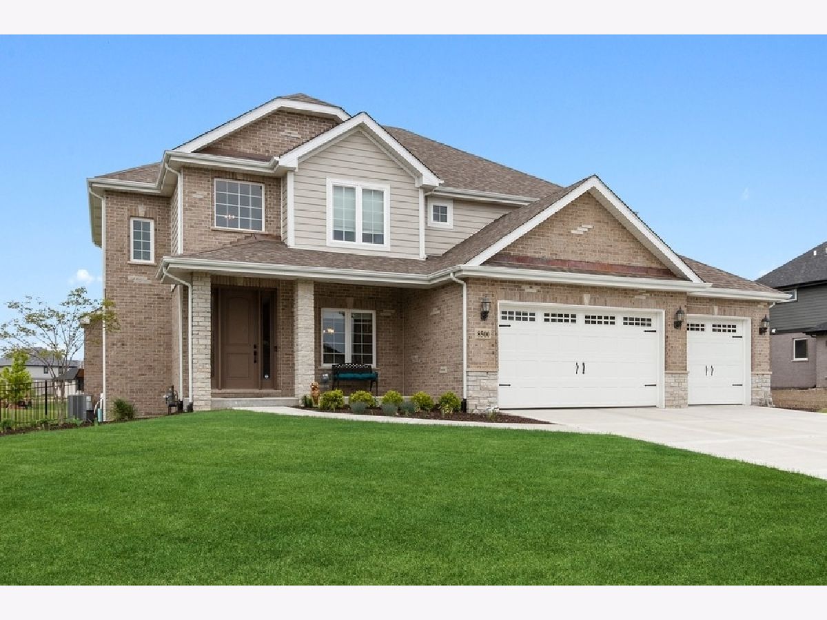 Homes Sold Majestic Pines Frankfort Illinois, 8500 Dungarvan