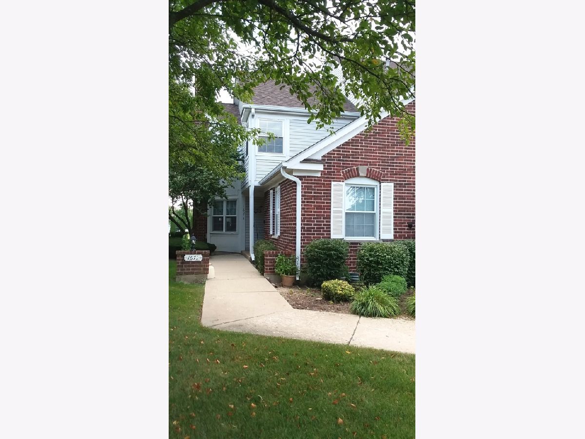Homes & Townhomes Sold Highlands Algonquin Illinois, 1671 Edgewood