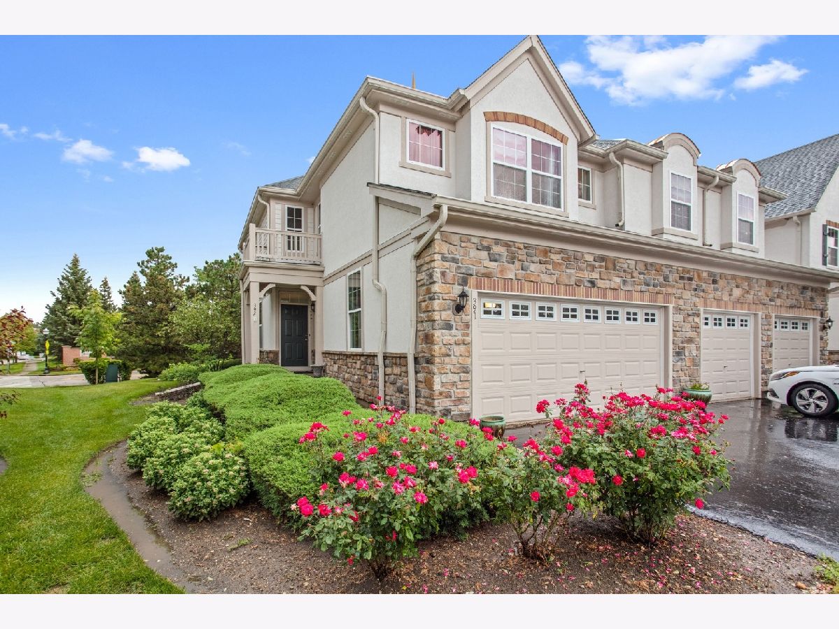 Townhomes Sold Shadow Creek Vernon Hills Illinois, 391 Shadow Creek