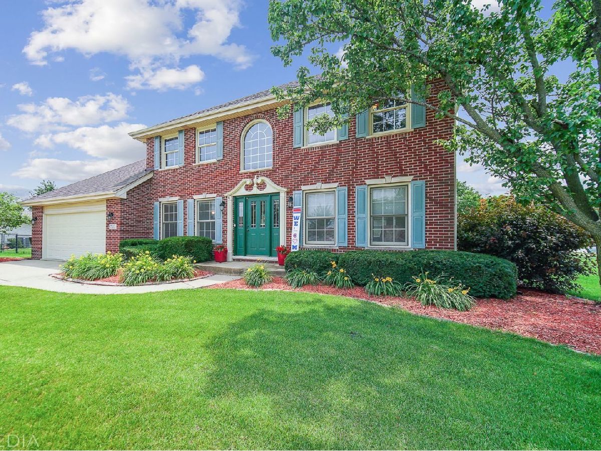 Homes Sold Chadwick New Lenox Illinois, 730 Woodlawn