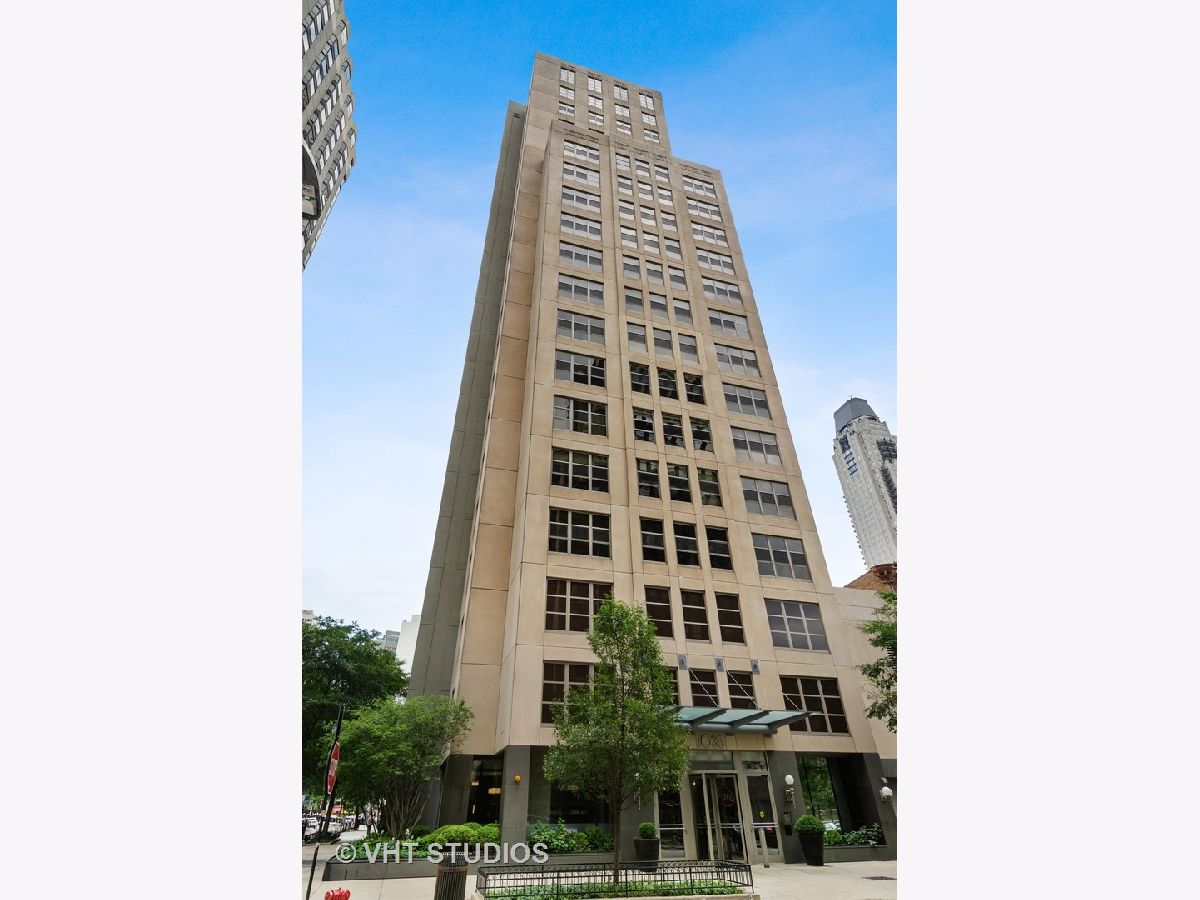 Condominiums Sold Maple Tower Chicago Illinois, 1035 Dearborn