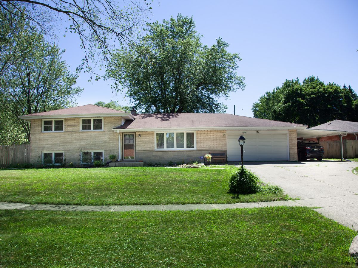 Homes Sold Capri Village Palatine Illinois, 1014 Capri