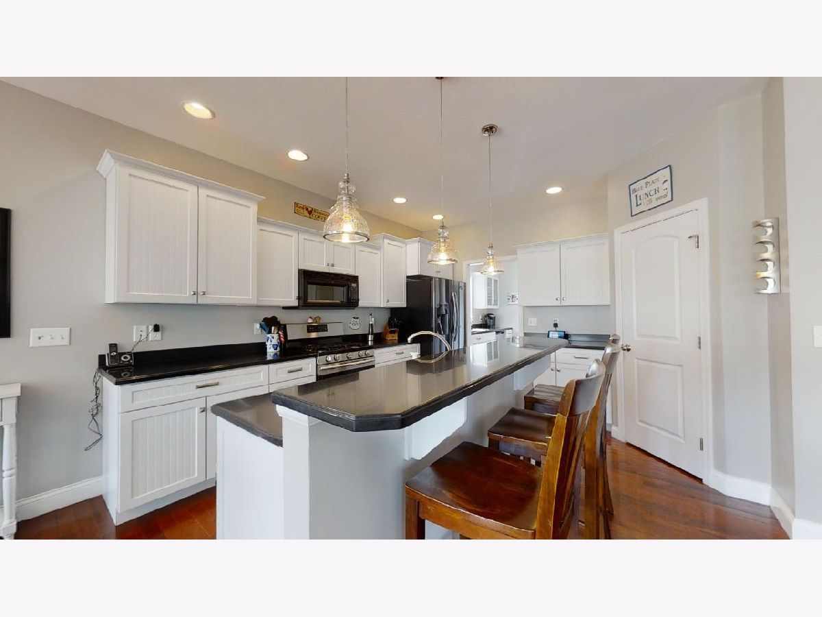 Homes Sold Deerpath Tolono Illinois, 406 Sterling