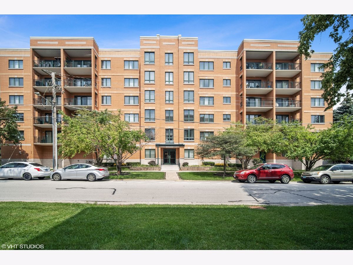 Condominiums Sold Ashland Place Des Plaines Illinois, 1636 Ashland