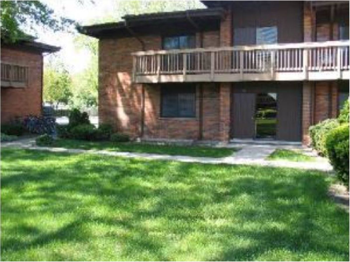 Condominiums Sold Duane Terrace Condos Glen Ellyn Illinois, 485 Duane