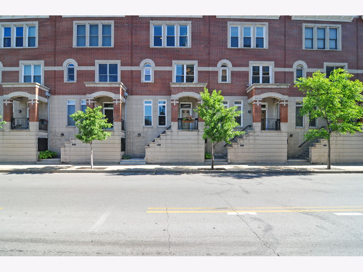 Townhomes & Condos Sold The Sexton Chicago Illinois, 419 Grand