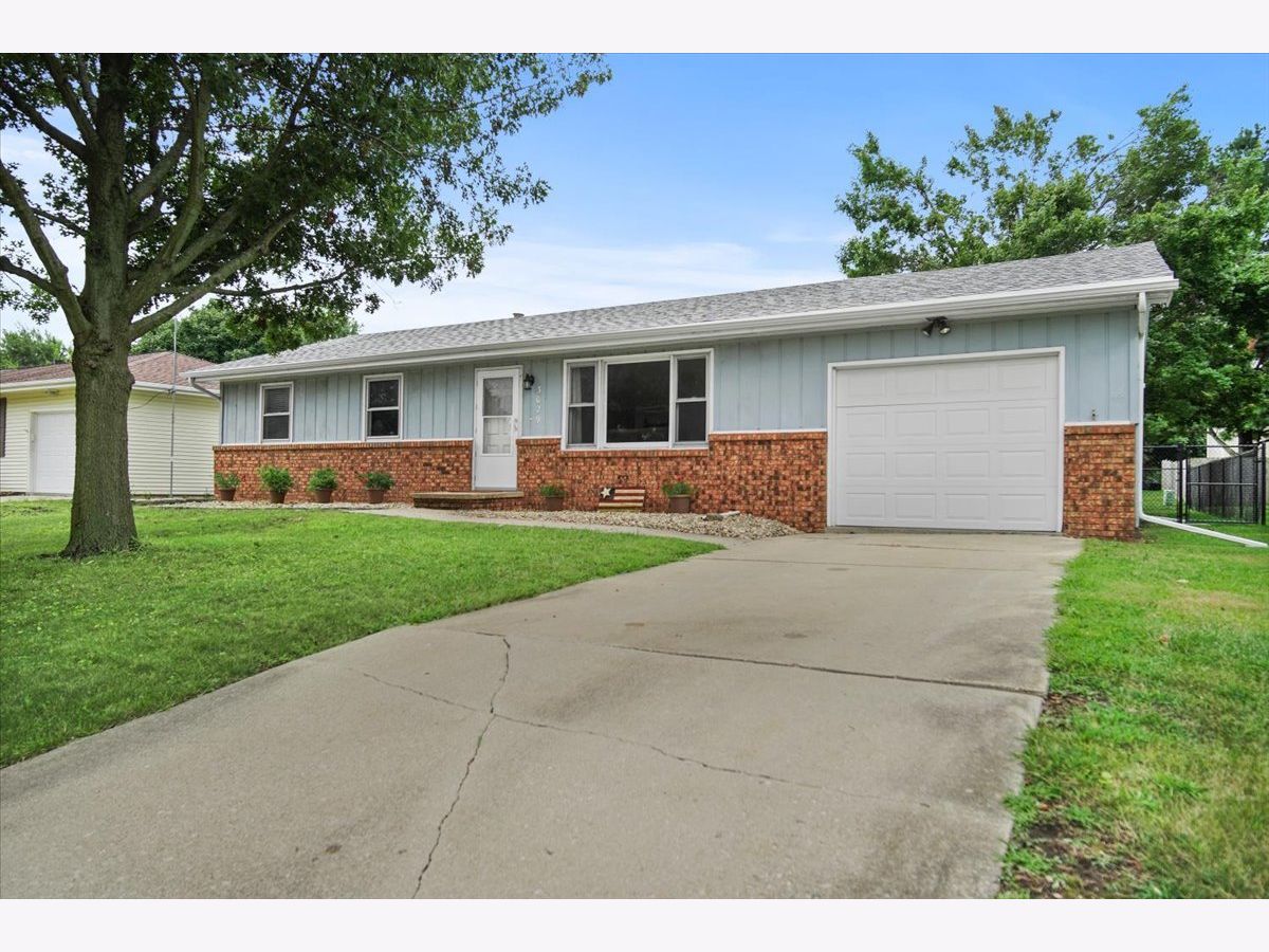 Homes Sold Suburban East Bloomington Illinois, 3029 Ann