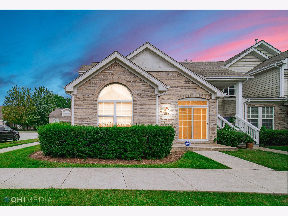 Townhomes & Condos Sold Rollingwood Colony Aurora Illinois