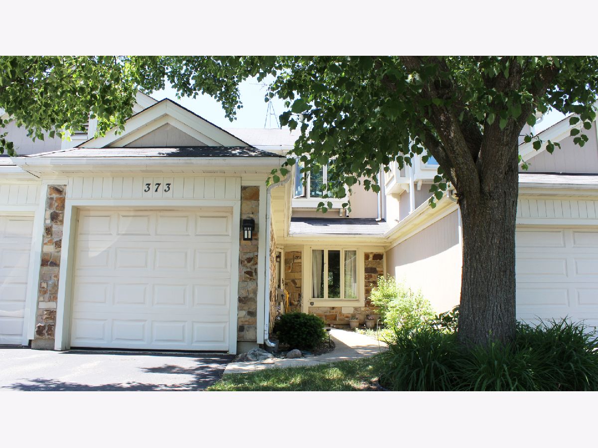 Townhomes Rented Park East Deerfield Illinois, 373 Goshawk