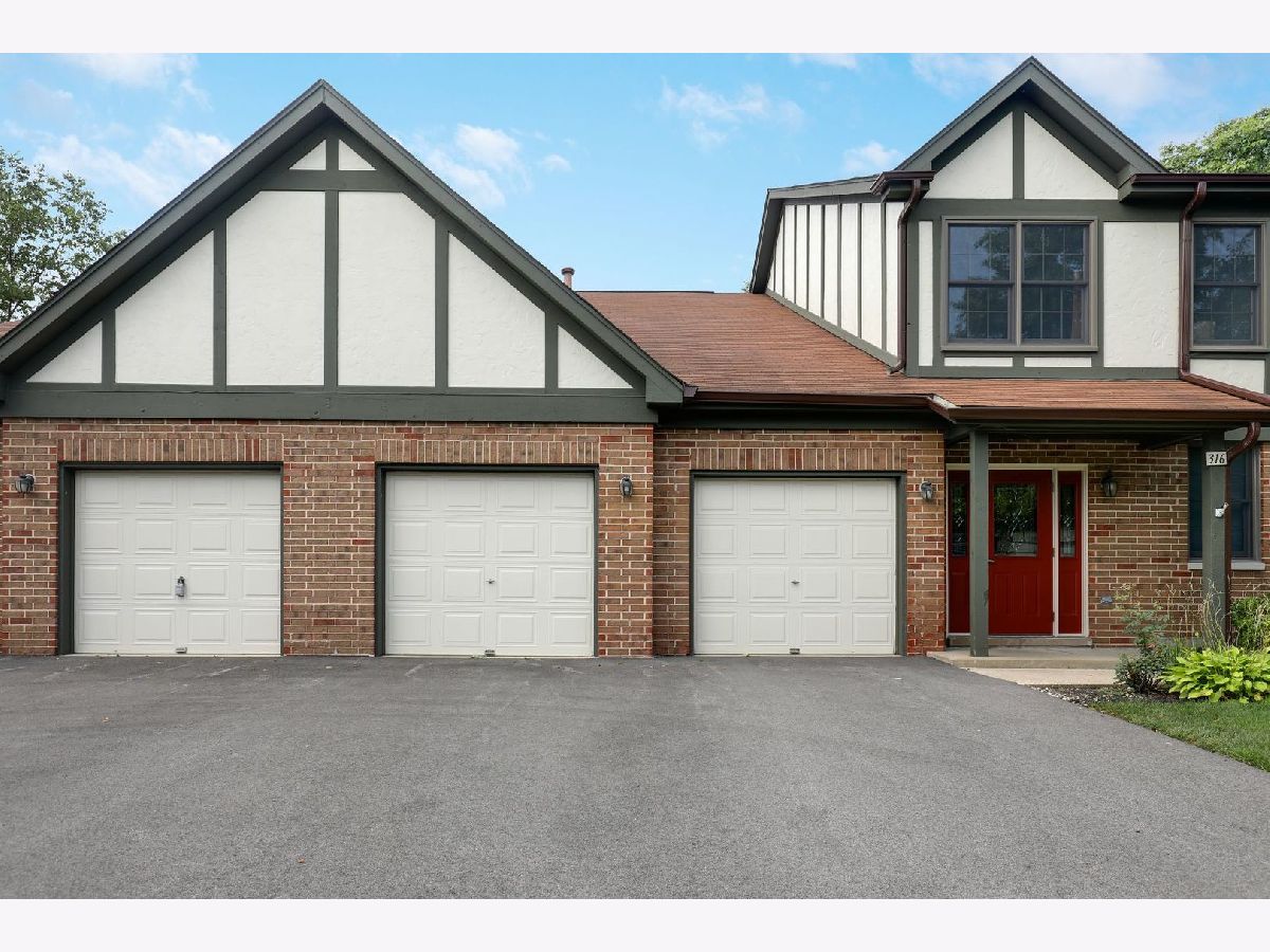 Medinah Lakes Bloomingdale IL, Townhomes & Condos For Sale & For Rent