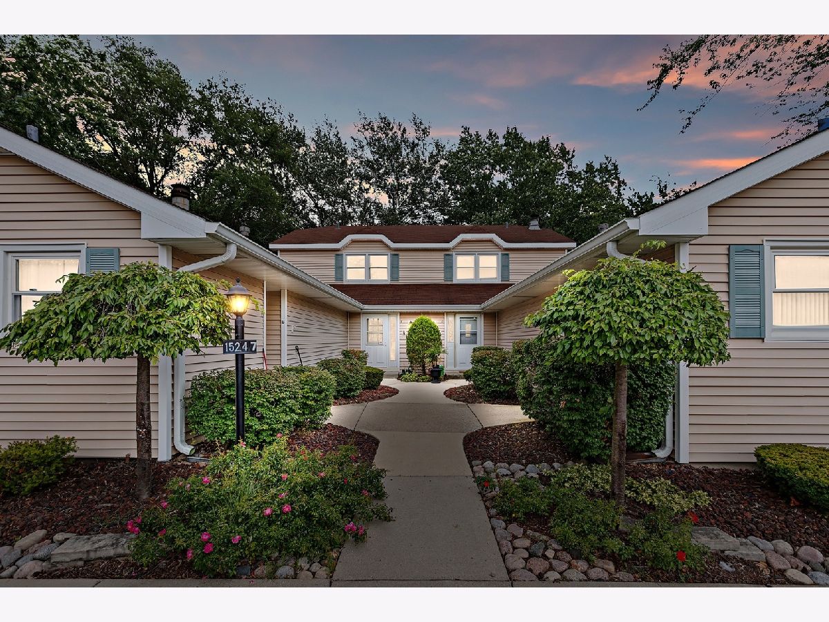Condos & Townhomes Sold Shade Tree Oak Forest Illinois, 15247 Creekside