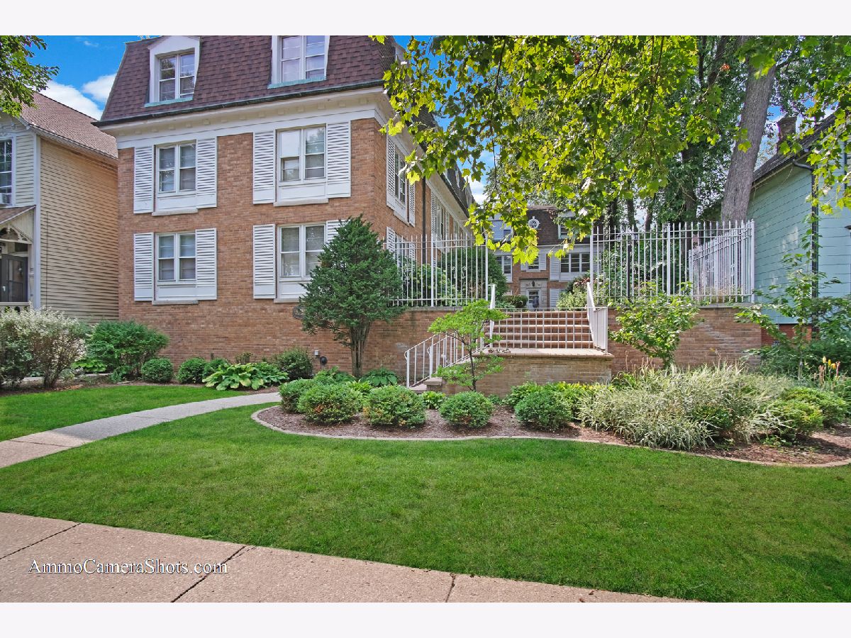 Condominiums Sold The Maisonette Evanston Illinois, 2040 Sherman