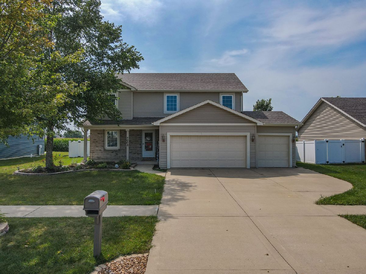 Homes & Townhomes Sold Meadowbrook Bourbonnais Illinois, 2003 Summerfield