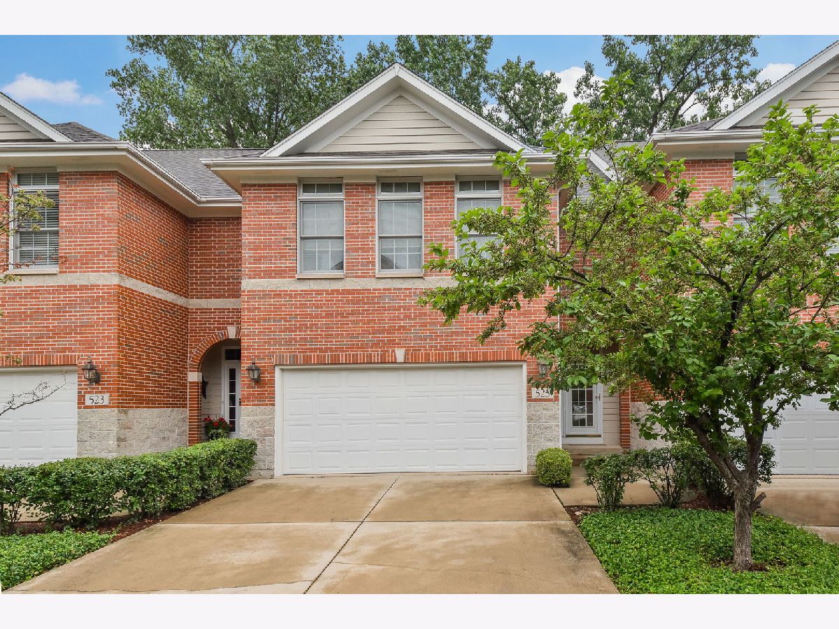 Townhomes Sold Fox Meadows Of Geneva Geneva Illinois, 525 Linden