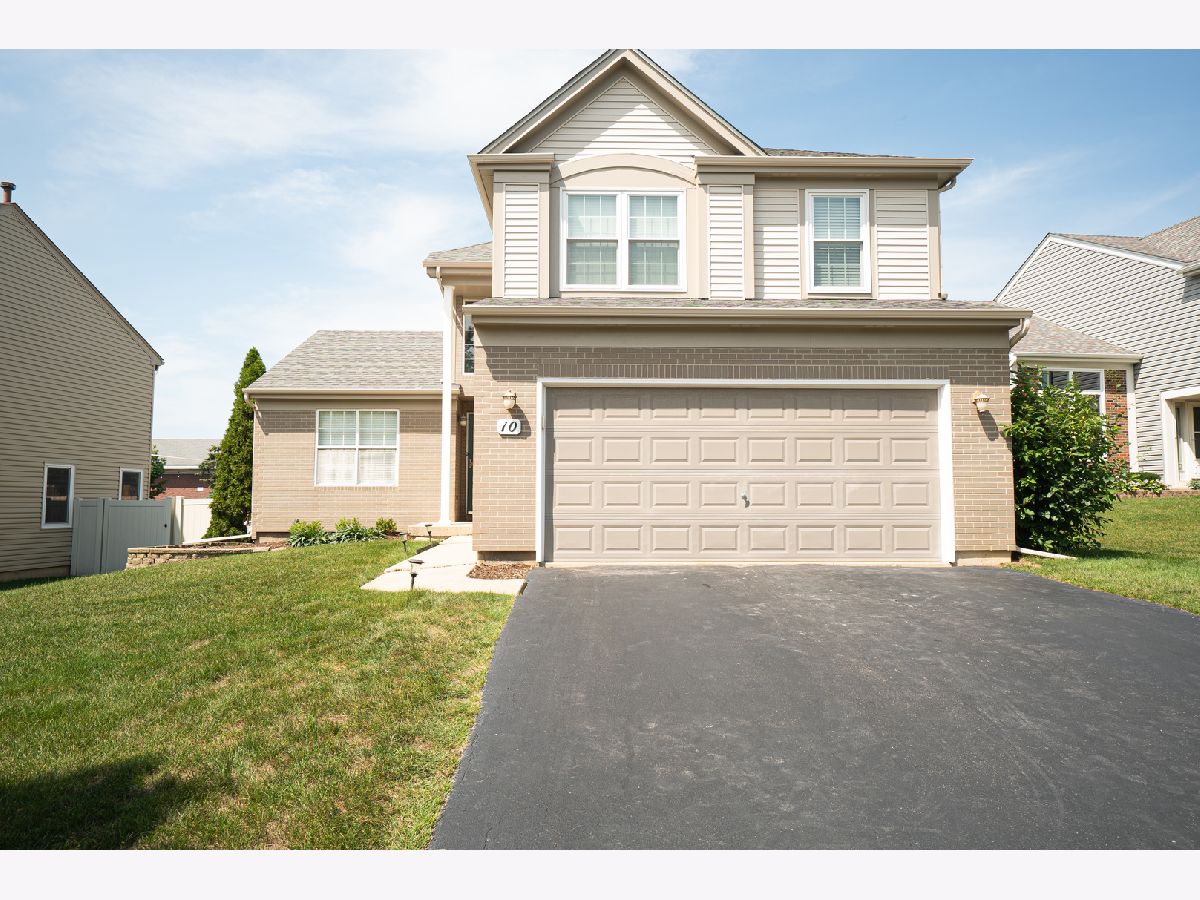 Homes Sold Emerald Hills Streamwood Illinois, 10 Augusta