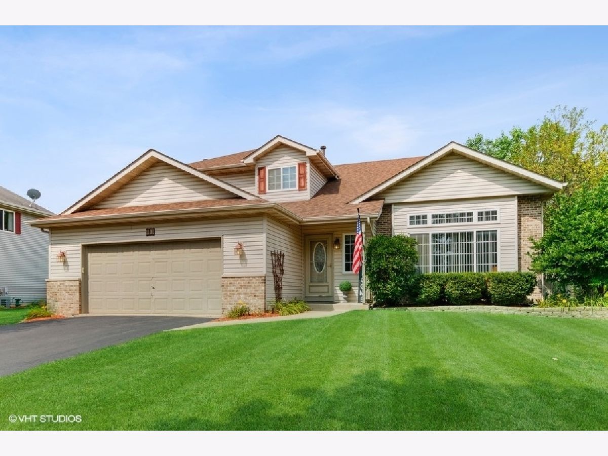 Homes Sold Beaver Creek Joliet Illinois, 1101 Lindsay
