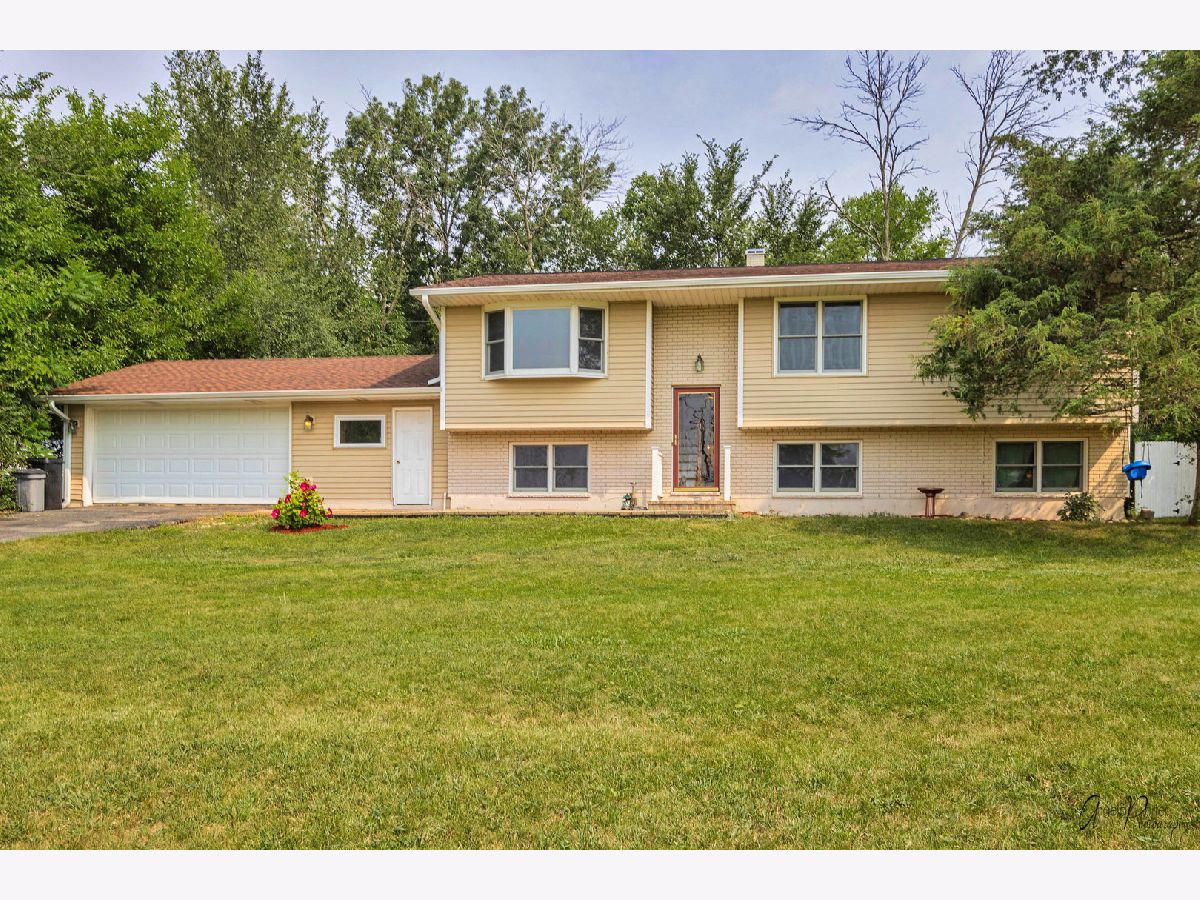 Homes Sold Wooded Heights Estates Antioch Illinois, 26672 Orchard