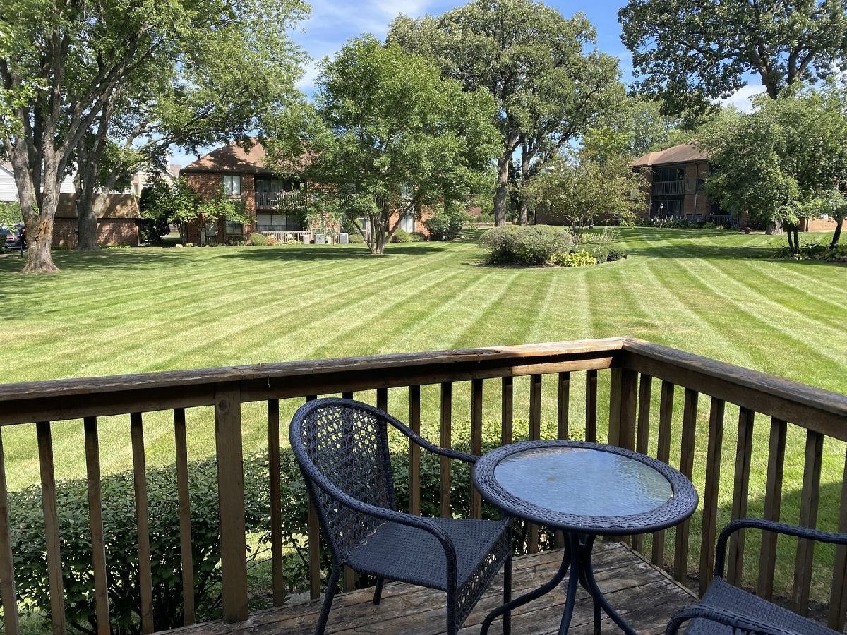 Condos & Townhomes Sold Colonial Heights Palos Heights Illinois, 36 Parliament
