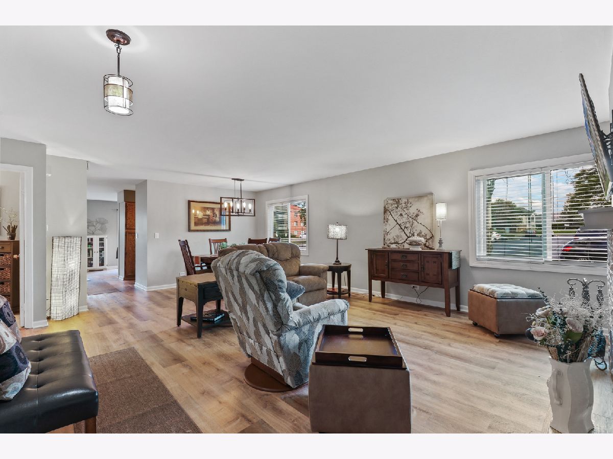 Townhomes & Condos Sold Cunningham Courts Palatine Illinois, 1098 Randville