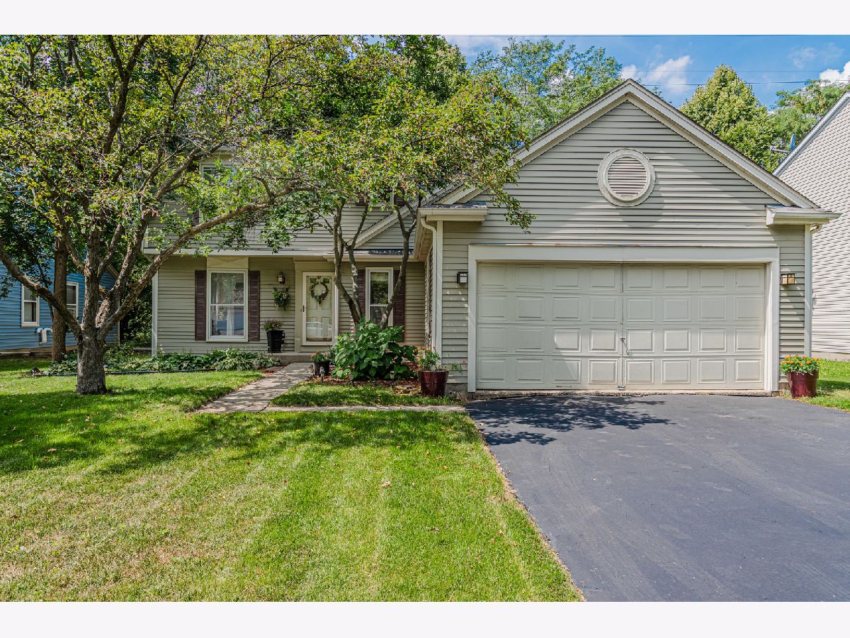 Homes & Condos & Townhomes Sold Grosse Pointe Vernon Hills Illinois, 46 Fiore