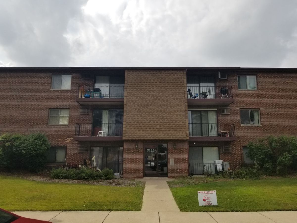 Condominiums & Homes Sold Colonades Orland Park Illinois, 7435 Tiffany
