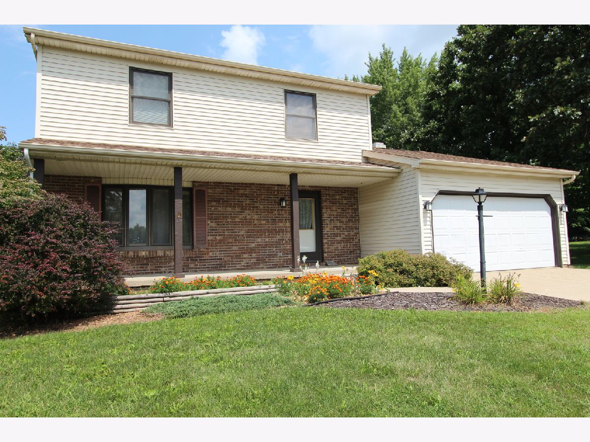 Homes Sold Tanglewood Bloomington Illinois, 19658 Oakwood