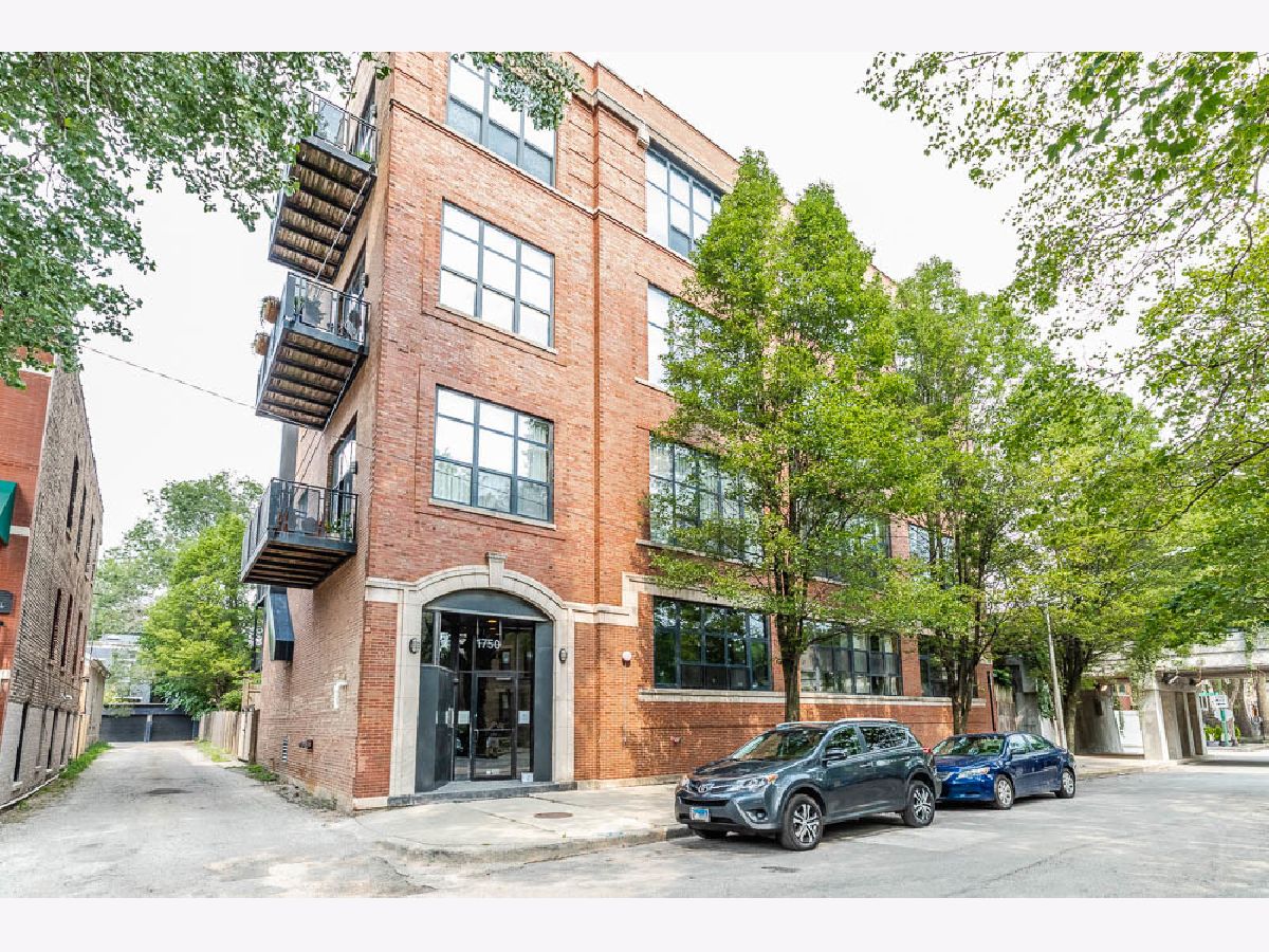 Condos & Townhomes Sold Signature Lofts Chicago Illinois, 1750 Wolcott