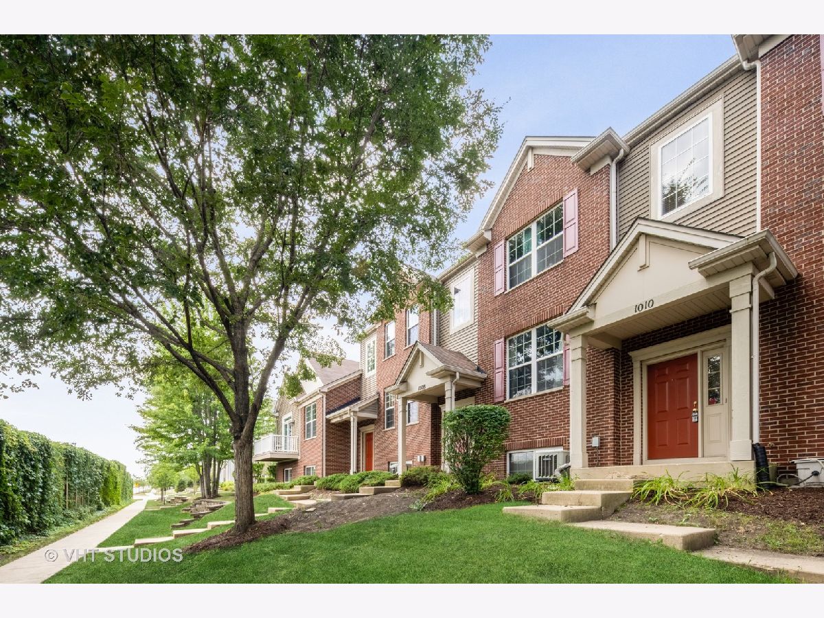 Townhomes Sold Neudearborn Station Naperville Illinois, 1010 Bradford