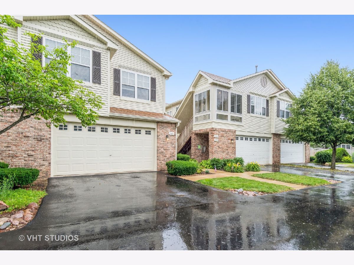 Townhomes & Condos & Homes Sold Fairway Home Windcrest Oswego Illinois, 510 Chesterfield