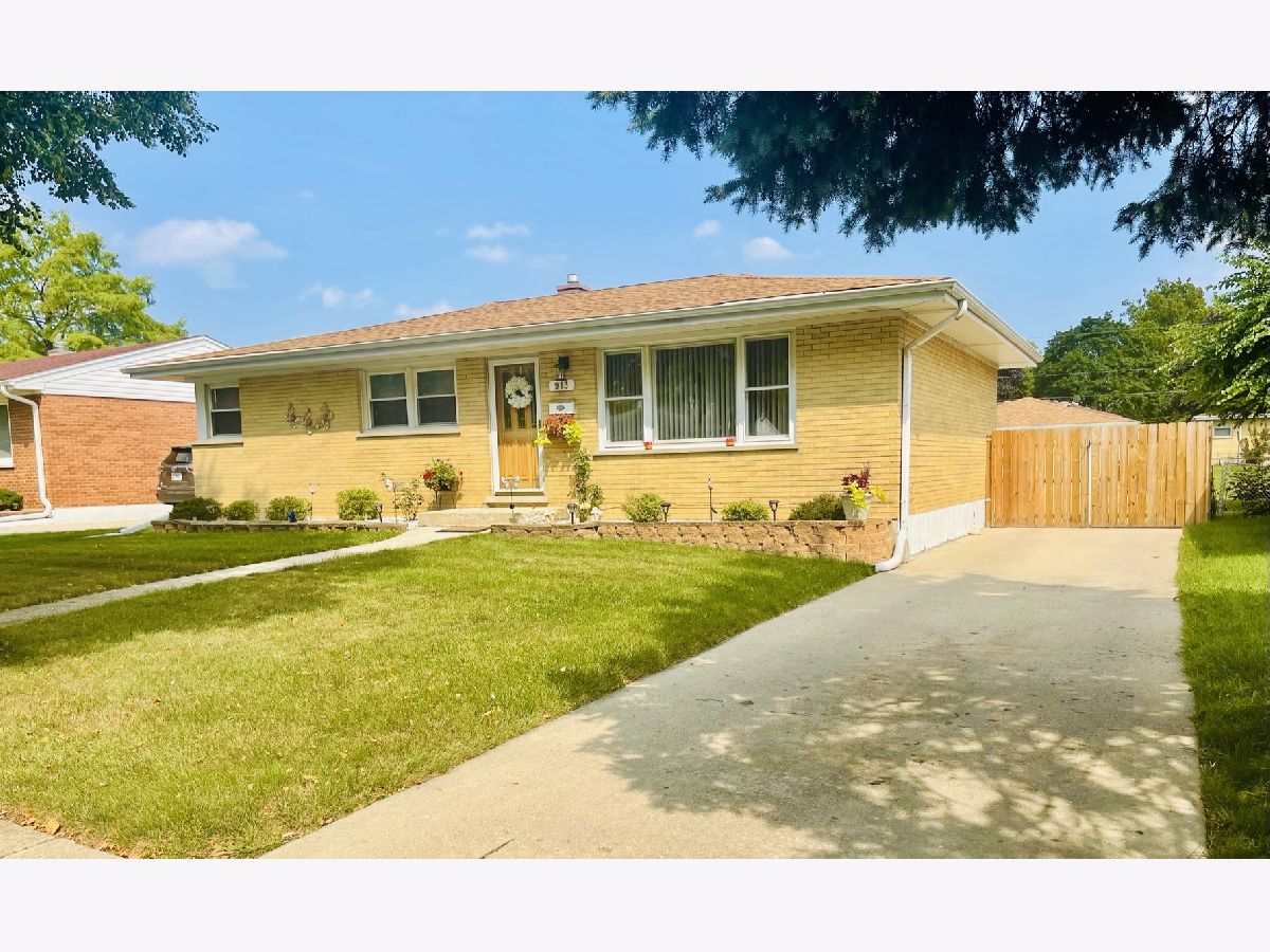 Homes Sold Green Meadows Addison Illinois, 913 Lincoln