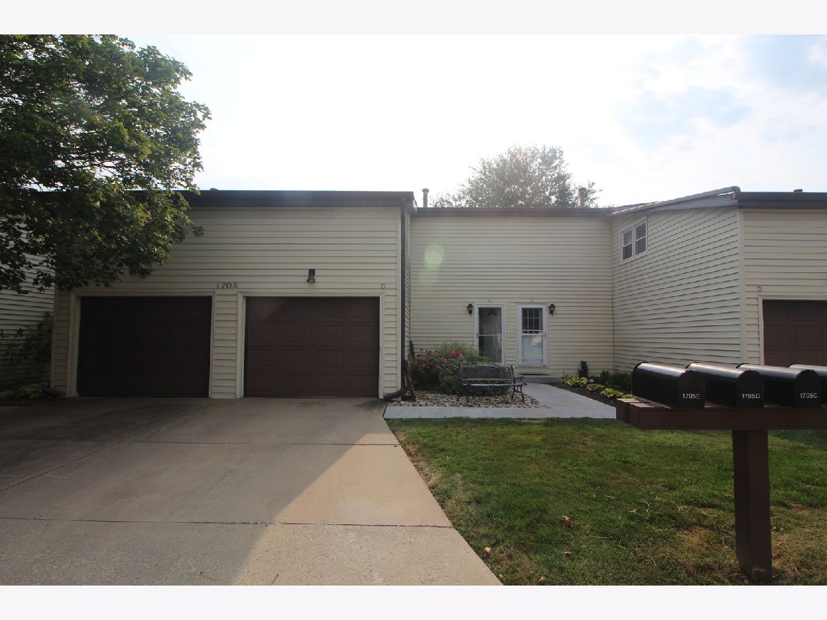 Condos & Townhomes Sold Key West Normal Illinois, 1705 King