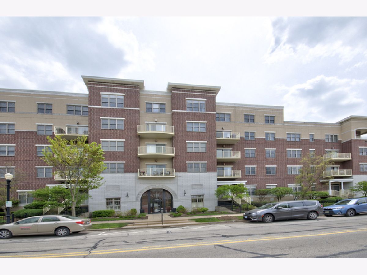 Condominiums Sold Station Crossing Downers Grove Illinois, 965 Rogers