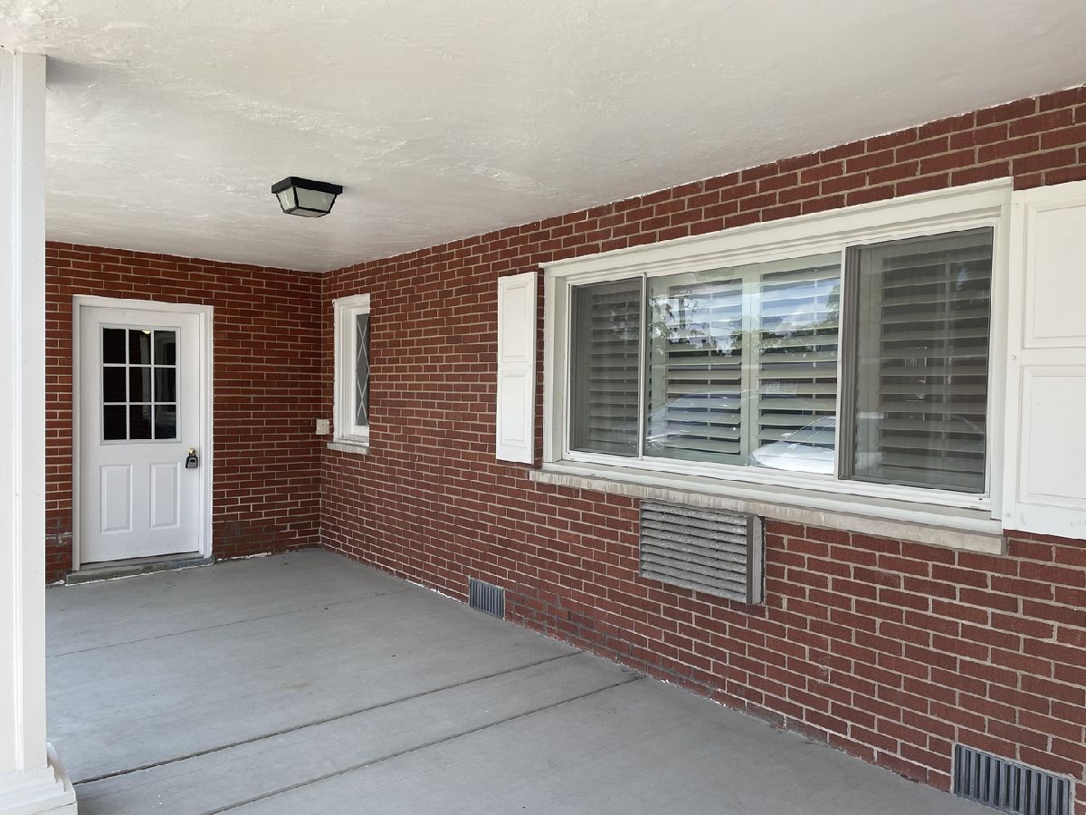 Condominiums Sold Churchview Glenview Illinois, 1719 Grove