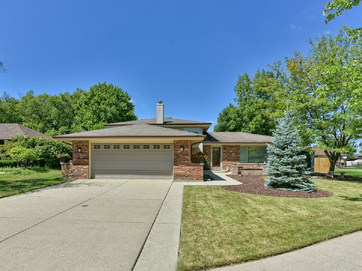 Homes Sold Orland Terrace Orland Park Illinois, 8820 Danbury