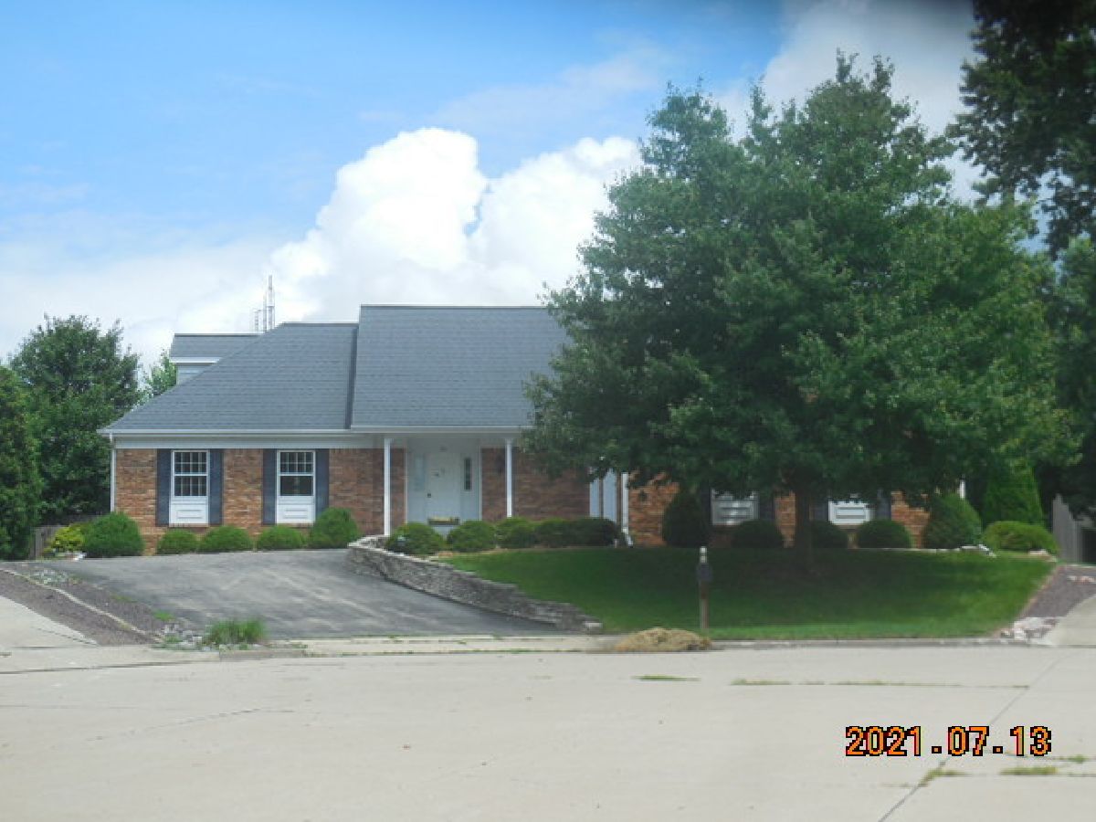 Homes & Condos & Townhomes Sold Blooming Grove Bloomington Illinois, 10 Lake Bluff