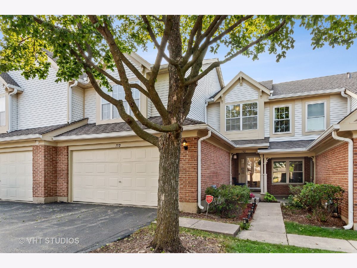 Town Place Schaumburg IL, Condos & Townhomes For Sale & For Rent