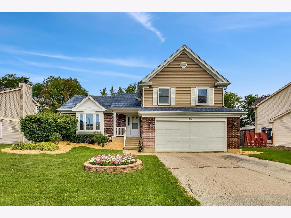 Homes Sold Country Grove Schaumburg Illinois, 2304 Aimee